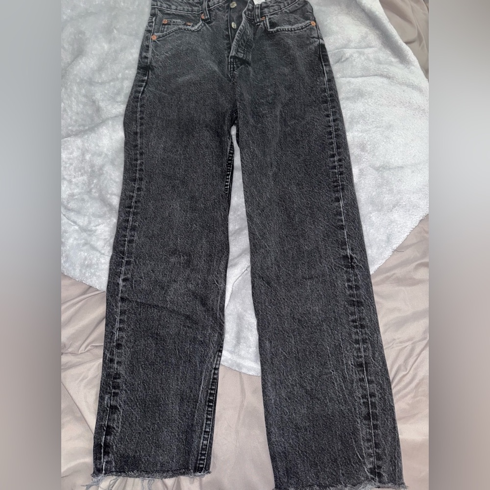 Zara Women's Black/Charcoal Straight Leg Jeans size 4